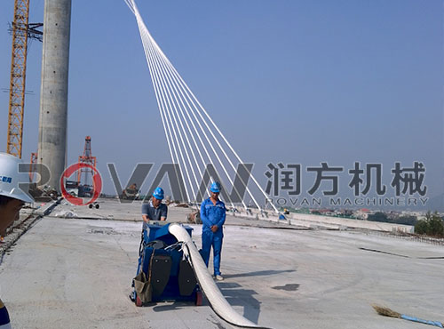 路麵拋丸機在福建（jiàn）夏漳（zhāng）高速施工