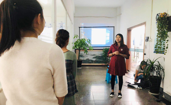 塑料托盤廠家每周早會，以飽滿的精神開單（dān）！